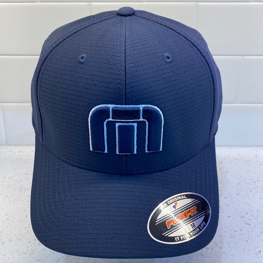 NWT - Travis Mathew - BBahamas Flexfit Fitted Cap - S/M - Navy Blue